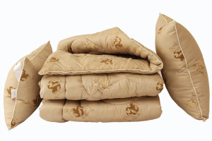 Одеяло искусственный лебяжий пух Camel 145x215 + 2 подушки 50x70 Tag tekstil