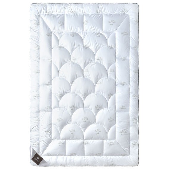 Зимнее 1,5-спальное одеяло стеганое Идея Super Soft Classic 140x210